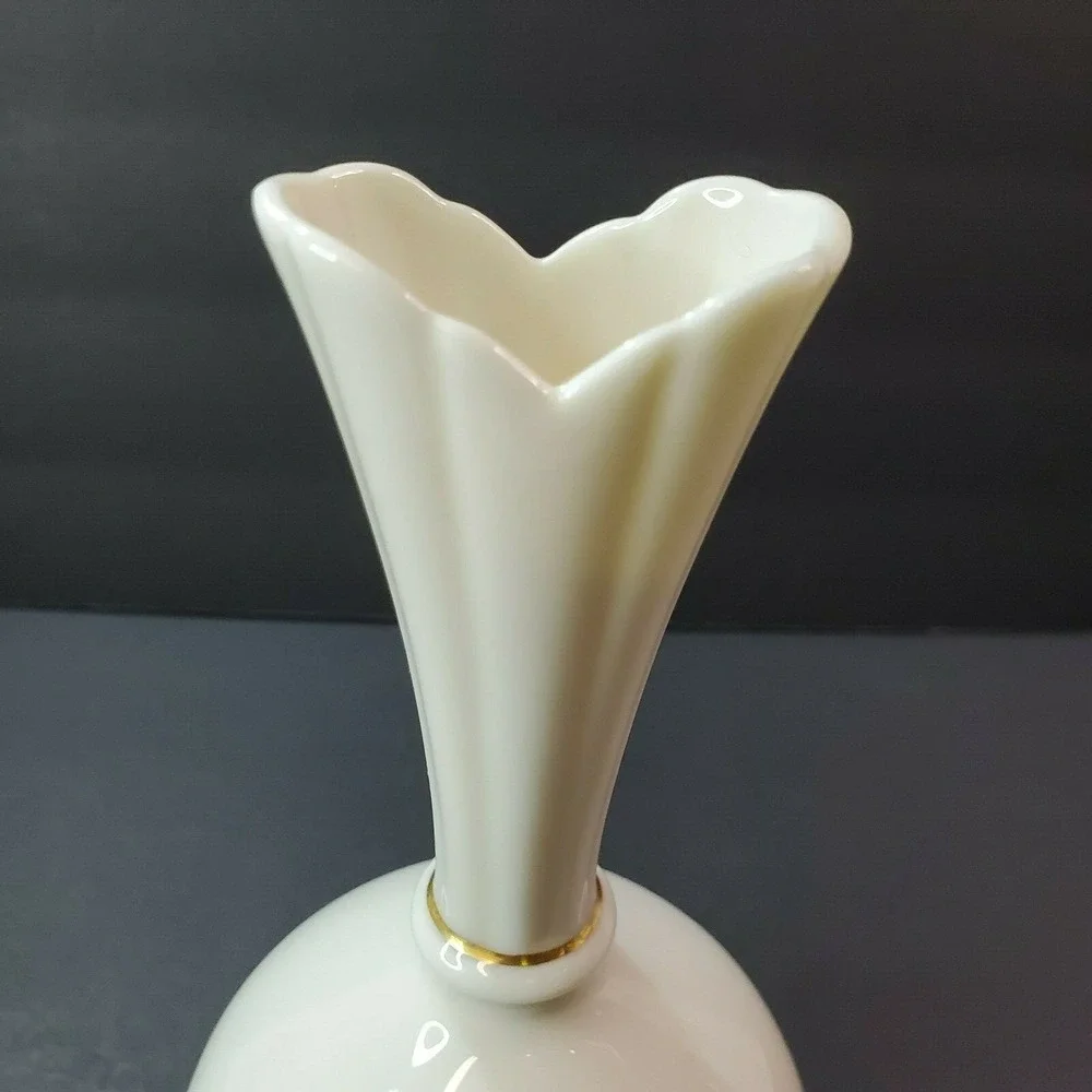 Vintage LENOX Bud Vase RHODORA Pattern Cream w/ Rose & Gold Trim 8